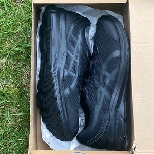 Black ASICS Size 13